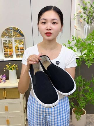 老北京布鞋上脚舒适透气 不闷脚,鞋底防滑又耐磨!#老北京布鞋 #黑布鞋 #舒适透气不闷脚 #开车鞋 #好东西一起分享