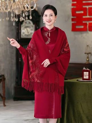 秋冬女羊绒披肩带袖子流苏外套婚礼喜妈妈高端配旗袍外搭斗篷加厚#高级感穿搭 #国风新时尚 #中式美学服饰 #加厚羊绒披肩