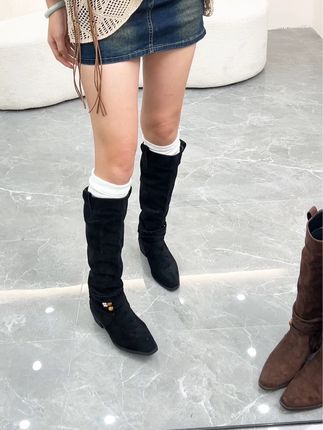 #不挑年龄不挑脚 #秒变大长腿 #小个子显高显瘦穿搭 #百搭鞋子 #靴子的搭配