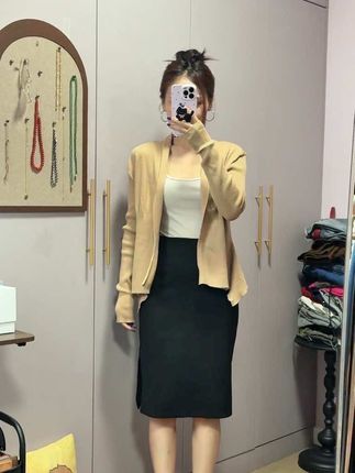 特别优雅特别气质的一套#今日穿搭 #轻熟穿搭 #通勤搭配