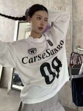 街头运动女孩长袖字母印花T恤秋季新款V领性感宽松罩衫宽版 #显瘦#早秋新款 #休闲#时尚#法式