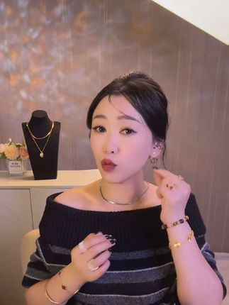 复古的设计,很多女明星同款,前后叠戴,两种戴法,单戴叠戴都好看#耳饰 #耳饰分享 #饰品 #饰品搭配 #饰品分享