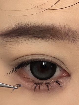 我去!每次贴完这个蝶系下睫毛被朋友说是不是种的…… #下睫毛教程 #下睫毛贴法