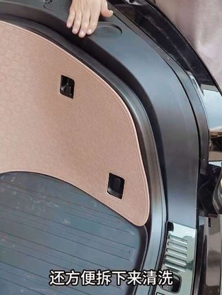 乐道L90的前备箱空间真的大,但是东西没放满的情况下就会有异响,也会导致产生划痕! #乐道 #乐道前备箱保护垫 #汽车前备箱保护垫 #乐道l90 #汽车好物