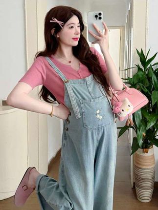 #孕期穿搭 #背带裤套装 #孕妇背带裤 #减龄穿搭 #一个身体两个心跳