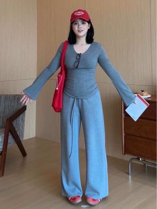 胖女生如何靠一条裤子视觉显瘦10斤? #微胖穿搭 #显瘦穿搭 #秋季不露腿穿搭 #晒晒我的秋日穿搭