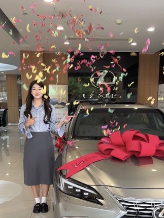 #提车大吉 #车门一关一路平安 #雷克萨斯 开雷克萨斯,做魅力女人~