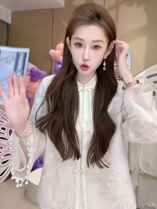 这个外套好美呀,好仙,像个小公主一样,好显白很百搭的一款#小个子穿搭 #高级感穿搭 #外套 #穿出自己的风格 #优雅气质