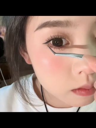 终于找到自然不长的下睫毛啦!#美妆 #睫毛 #人人都可以是睫毛精 #免胶水假睫毛 #下睫毛