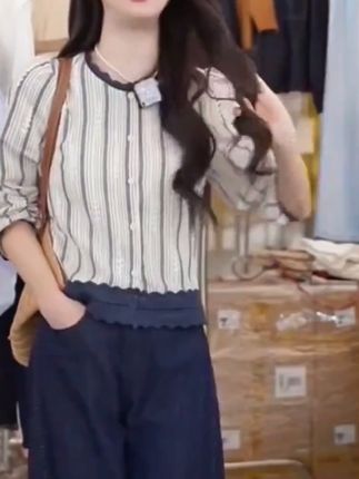 2025早秋新款女装巨好看短款小衫蕾丝花边长袖衬衫法式小资小上衣#长袖衬衫 #蕾丝花边 #显瘦穿搭 #百搭上衣 #穿出高级感