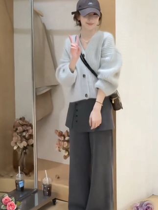 #上热门 流行一整套2025秋季新款时尚慵懒风休闲百搭针织开衫裤子两件套#时尚气质显身材#洋气减龄