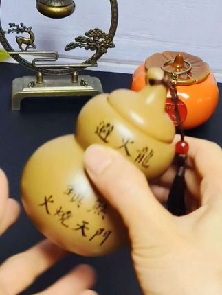 #葫芦文化 #避火龙瓶 #厨房摆件#寓意美好 #陶瓷土罐