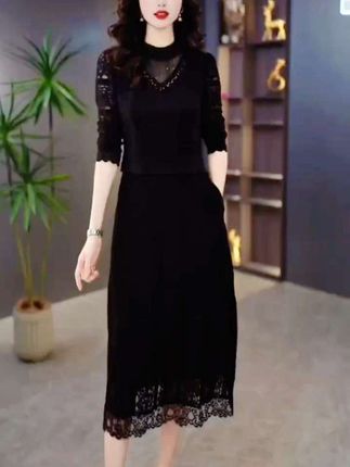 勾花蕾丝轻奢高贵女装  秋季新款高级感黑色假两件打底连衣裙子