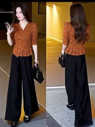 时尚套装女2025秋季新款设计感V领蕾丝衫洋气显瘦高级感打底衫#面料柔软舒适#精致优雅#洋气上档次 #穿出自信穿出美丽