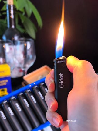男人的最爱 草蜢打火机 防风防爆高品质高颜值 #草蜢砂轮打火机 #cricket草蜢火机 #顺不走的打火机 #送男朋友的打火机推荐