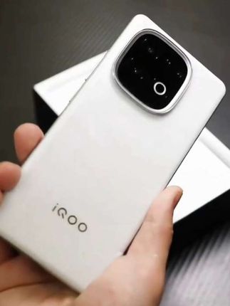 【中秋特惠】iQOO Z10 Turbo Pro 新品手机 高通第四代骁龙 8s#数码科技 #手机 #iQOOZ10