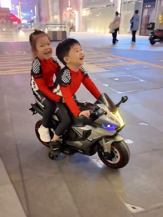 #机车摩托车 #儿童电动摩托 #儿童摩托车 #可爱萌娃 #国庆节礼物
