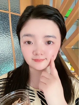 皮肤干燥暗黄粗糙文文多看看这个#小鸡腿精华 #富勒烯精华液 #护肤 #好皮肤养出来 #养出光滑细腻好皮肤