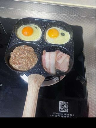 忙碌的一天从做早饭开始,每天都是不一样的早饭🥣 三个人三种早饭,谁不喜欢对方的,一个都将就不了😂#抖音记录美好生活