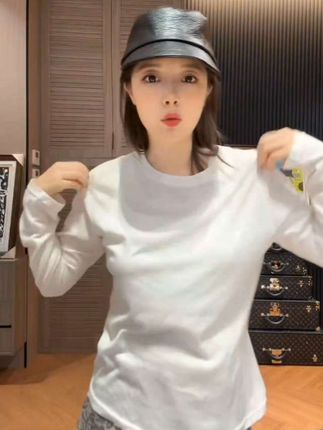 百搭上衣,秋冬必备单品#时尚穿搭分享 #日常生活穿搭 #舒适穿搭