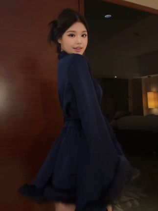 好漂亮的睡袍!!
