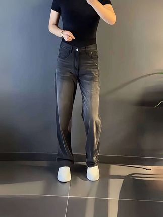 #简约大气 #面料柔软舒适 #男士天丝休闲牛仔裤#休闲百搭直筒裤#品质男装 @DOU+上热门 @DOU+小助手