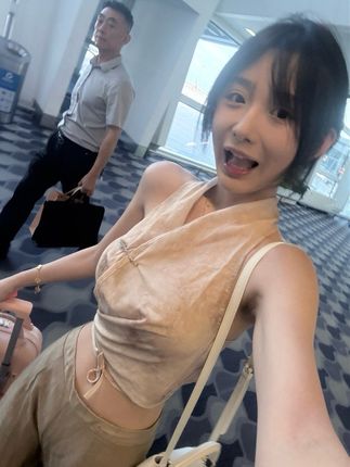 算了 你不懂纯爱也不懂水瓶座 更不懂我