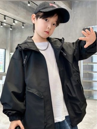 木木屋男童春秋款外套2025中大童时尚风衣夹克冲锋衣洋气连帽上衣#潮流穿搭休闲风 #外套穿搭 #帅气穿搭 #酷男孩 #外套
