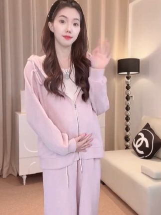 #孕期穿搭 只要衣服版型选对,大肚子也能穿的很好看#今天穿什么 #冬季显瘦穿搭公式 #谁穿谁好看系列