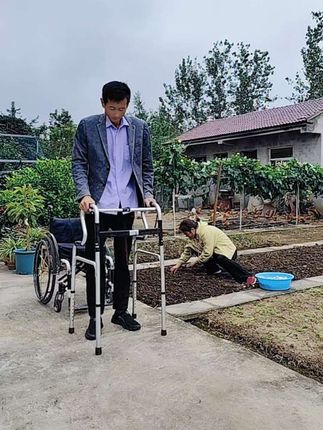 一次意外改变了我一生,相信只要活着就有希望#康复锻炼 #脊髓损伤