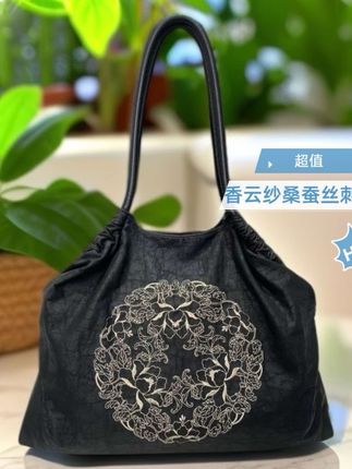 #时尚搭配 气质百搭黑色香云纱龟裂纹桑蚕丝绣花单肩包托特包#洋气百搭 #单肩包