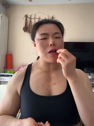 坚果是优质脂肪,三大营养素缺一不可,尤其女生姨妈前可以多吃点 #好身材吃出来 #健身饮食