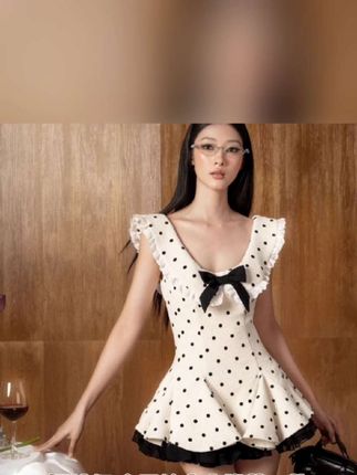 pinkmoon|法式学院风波点蝴蝶结连衣裙女高级感甜美减龄荷叶边裙#时尚穿搭时尚穿搭时尚 #街拍小姐姐穿搭秀 #弹棉花完整版原版 #女性气质穿搭