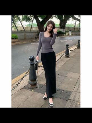性感辣妹风纯色U领针织衫上衣女秋季新款高腰半身长裙子两件套装#辣妹穿搭#性感穿搭#气质穿搭 #高级感穿搭 #ootd穿搭