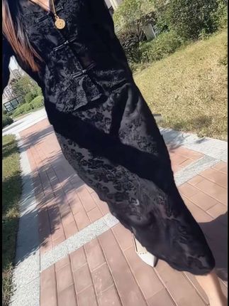 高级感复古新中式蕾丝镂空上衣直筒半身裙气质名媛国风女士两件套#新中式蕾丝镂空 #名媛国风款#镂空上衣半身裙# 每日穿搭