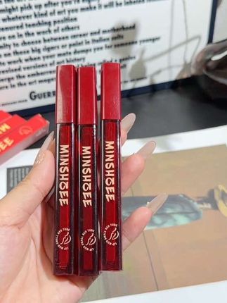 #不沾杯不掉色 #口红试色 #买一送一活动 #太好看了吧