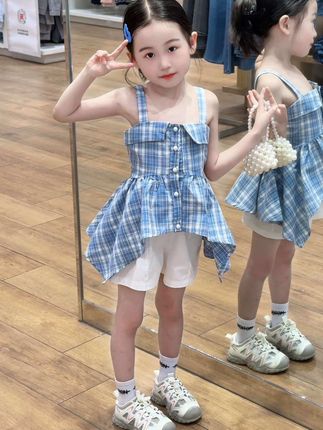 女童度假风韩系套装!#潮童必备 #女童穿搭 #生女儿就是用来打扮的 #甜美穿搭
