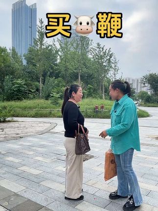 莺妆清新亮白牙膏,有牙齿黄,口臭,牙渍重的,经常抽烟的都可以去试用,¥29.9拍一发三,30天的正装试用期,用着满意您留下,不满意原路退回,有七天无理由运险险,大家可以放心购买试用!#强烈推荐 #莺妆清新亮白牙膏#清新口气 #祛牙渍 #家庭必备