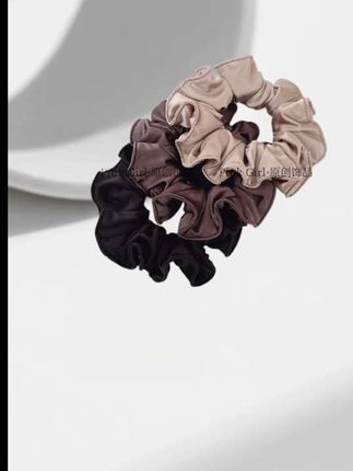 扎高马尾就要选这种加粗加厚高弹力的发绳,扎出来的马尾辫一体有型,一整天也不会脱落下来#发圈头绳