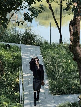 人生最美的风景,定是岁月躁动后,隐去繁华,看什么都云淡风轻!#希娜#syna #希娜穿搭