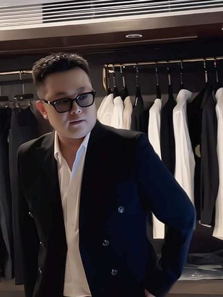 西装穿搭是不是你们想要的感觉吗?#高级感男装 #男生穿搭 #西装控