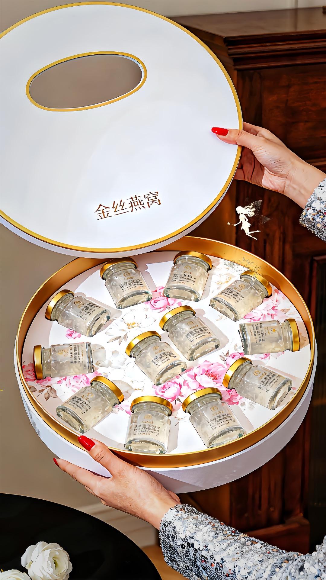 哇塞!二十多块直接带走6瓶金丝燕窝雪耳羹!这价格怕不是老板亏本清仓!开盖就能嗦到燕窝丝和糯叽叽雪耳,清甜丝滑的口感直接封神!不用泡发、不用熬煮,随手揣包里,早餐、下午茶随时解馋,打工人、懒人闭眼囤!这价真的不买亏爆,手慢真的会#鲜炖燕窝 #燕窝 #仙女都在喝什么#精致女人必备#开盖即食燕窝