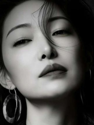 在黑白的世界里,我找到了自我,你呢?快来试试卡点音乐🎵视频制作
