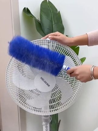 家里电扇里面都是灰不好打扫,这个风扇刷可以深入电扇里面打扫干净#风扇刷除尘刷 #风扇刷 #好物推荐🔥 #上热门🔥创作灵感