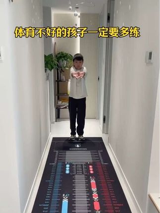 儿子立定跳远不合格,爸爸给安排了中考专用跳远垫,刻度清晰,防滑又耐磨,还可以在家跳绳运动,随时练习 隔音减震,不怕吵到邻居#中考体育#跳远#立定跳远#专用垫子#中考