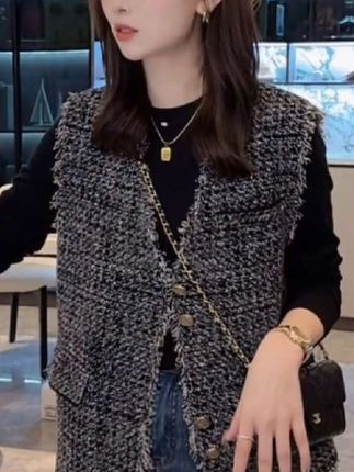 正品爆款短款小香风V领马甲外套女2025春新款时尚坎肩上衣女款#秋季新款#马甲#高级感穿搭