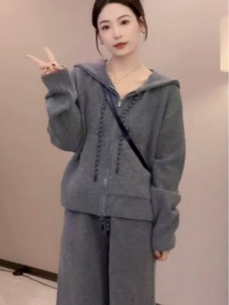 【杨二迪专属】羊毛混纺慢跑套装上衣+休闲裤预显瘦宽松秋冬慵懒感#面料柔软舒适 #面料舒服#面料透气#面料柔软#面料柔软舒适保暖