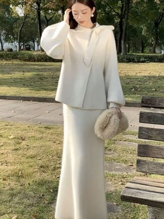 端庄大气名媛高级感温柔小香风白色针织毛衣套装女2025秋季新款两件套#套装 #套装两件套 #套装穿搭 #两件套 #两件套女装