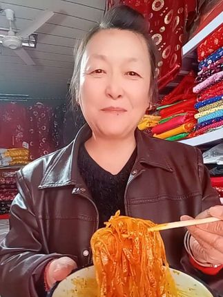 ##陕西擀面皮8袋赠2袋到手10袋加热食用方便小吃红油
