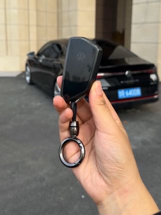 给大家推荐一款好用又实惠的钥匙套,软包材质不伤钥匙,轻便又好看#汽车钥匙套 #汽车好物 #大众